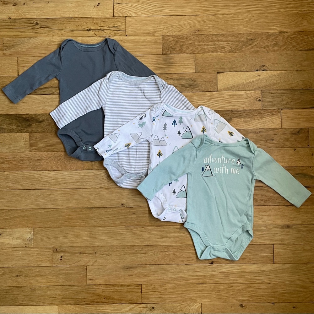 Baby Boys' 4pk 'Adventure Awaits' Long
Sleeve Bodysuit -Cloud Island™ Green
3-6M